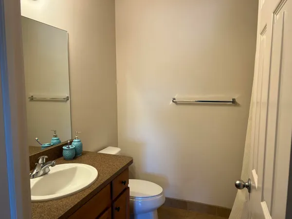 $1,950 | 1402 Riversedge Drive, Unit 54, Saline, MI 48176