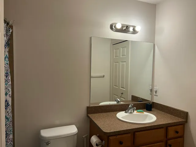 $2,150 | 1402 Riversedge Drive, Unit 54, Saline, MI 48176