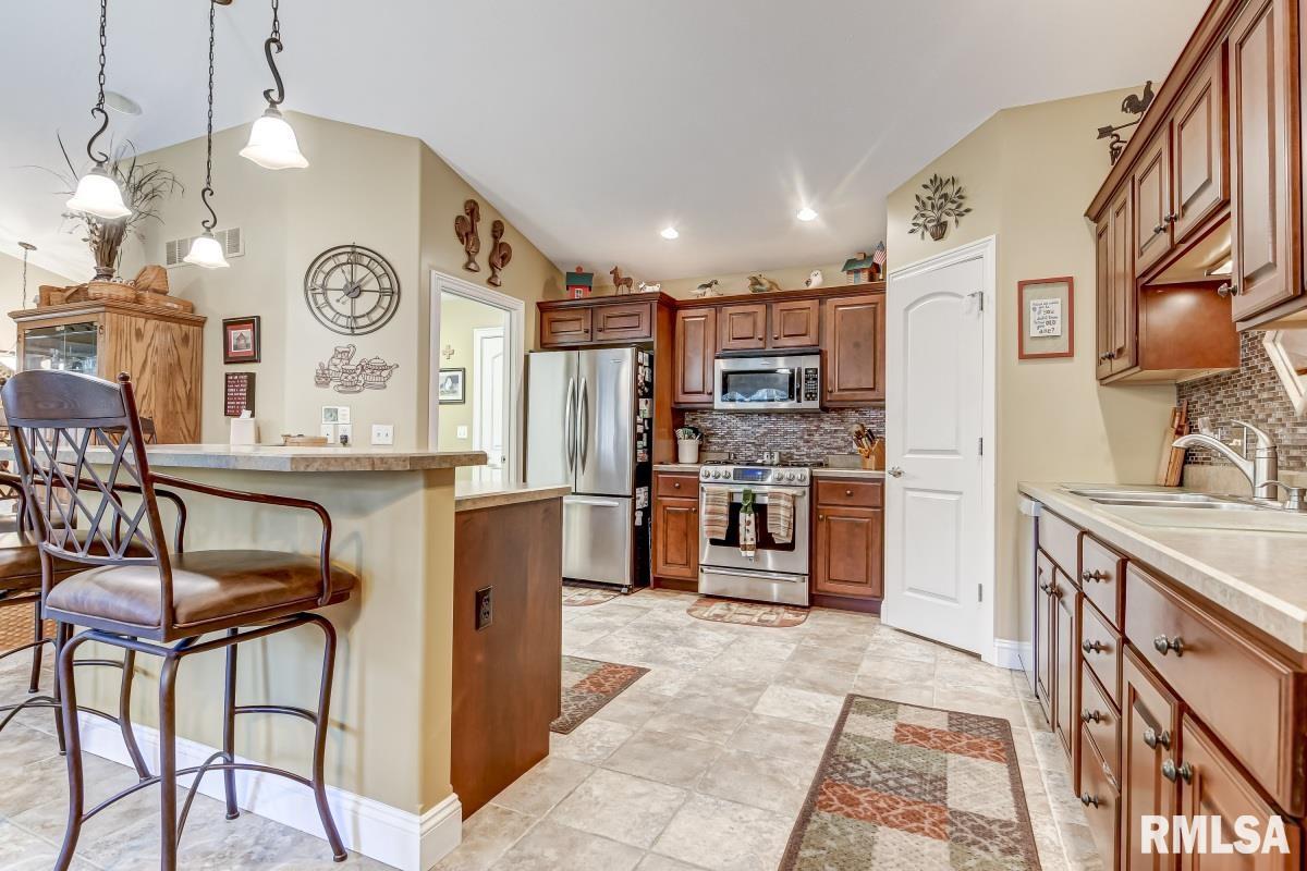 456 Elle Court Springfield, IL 62711 - Photo 14 of 36
