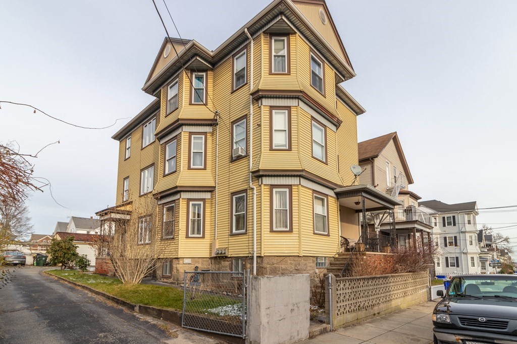 122 Cambridge Street Fall River, MA 02721 - Photo 1 of 3