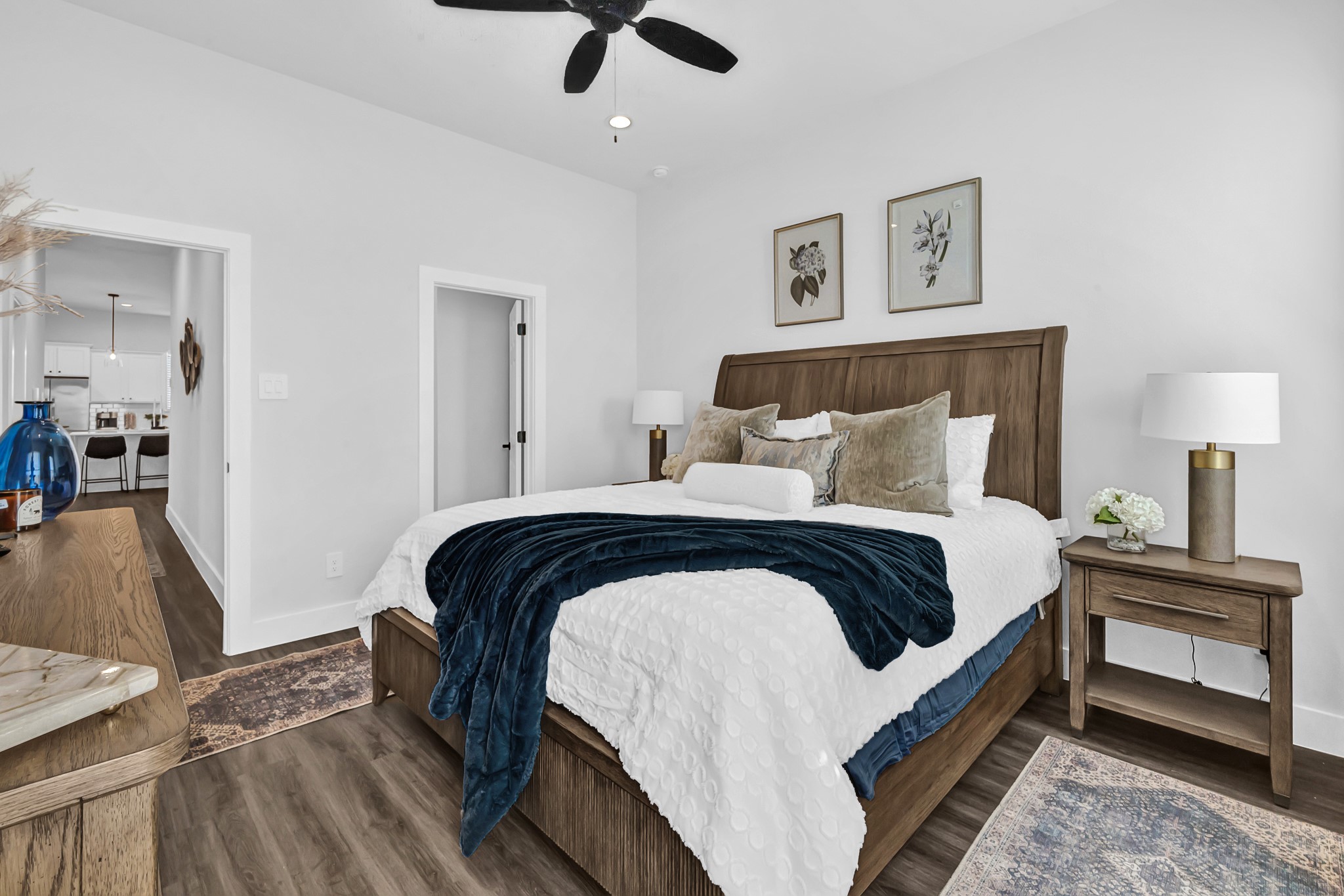 38634 Spur 149 Road, Unit 60B Magnolia, TX 77354 - Photo 11 of 50 WELCOME TO THE PRIMARY SUITE! BOASTS A KING SIZE BED AND ATTACHED ENSUITE PRIMARY BATHROOM AND WALK-IN CLOSET!