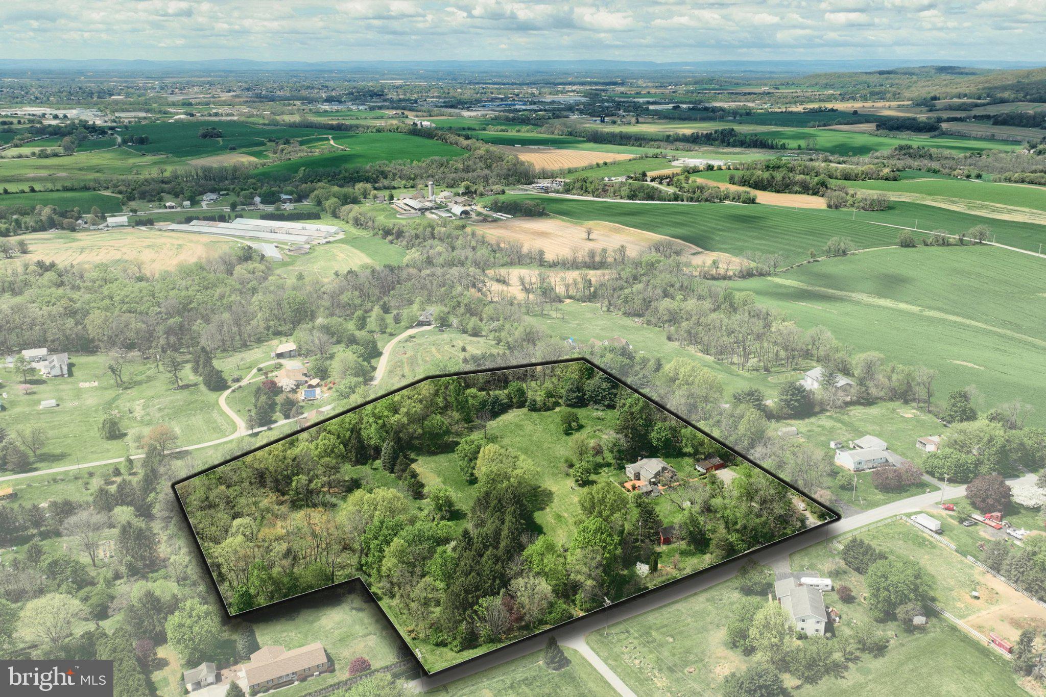 1974 Yingling Drive Spring Grove, PA 17362 - Photo 5 of 69 Expansive green oasis awaits you.