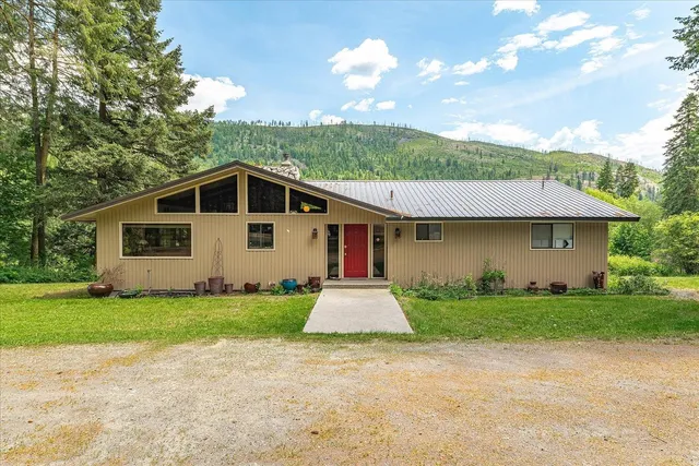 $925,000 | 512 Williams Lake Road, Colville, WA 99114