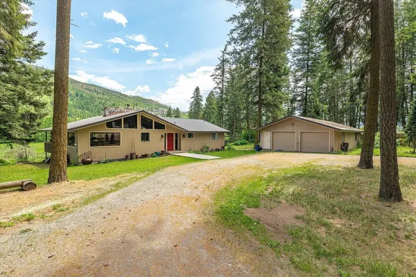 $825,000 | 512 Williams Lake Road, Colville, WA 99114