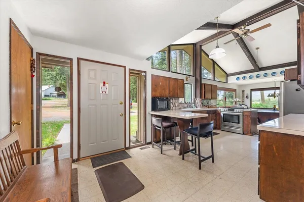 $825,000 | 512 Williams Lake Road, Colville, WA 99114