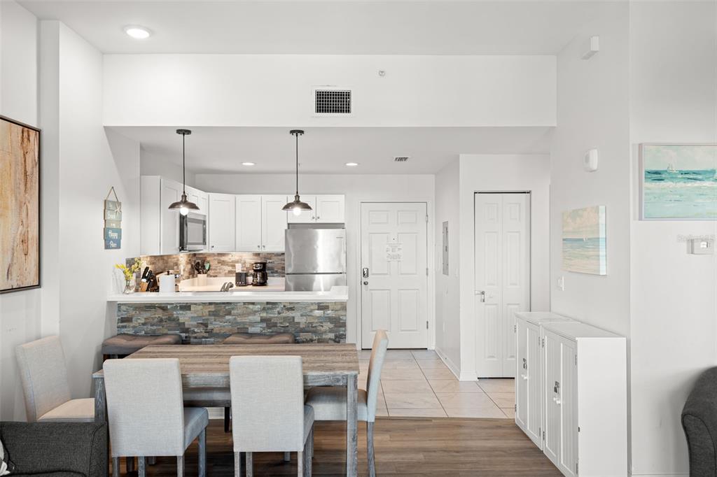 13101 Gulf Lane, Unit 1605 St. Petersburg, FL 33708 - Photo 11 of 37