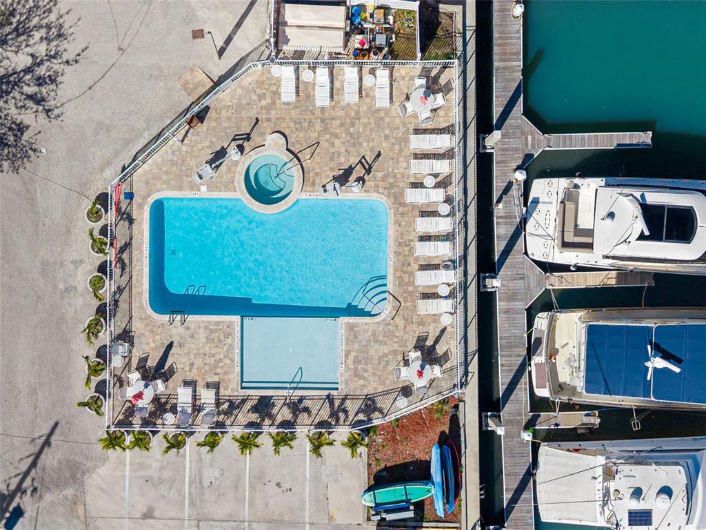 13101 Gulf Lane, Unit 1605 St. Petersburg, FL 33708 - Photo 16 of 37