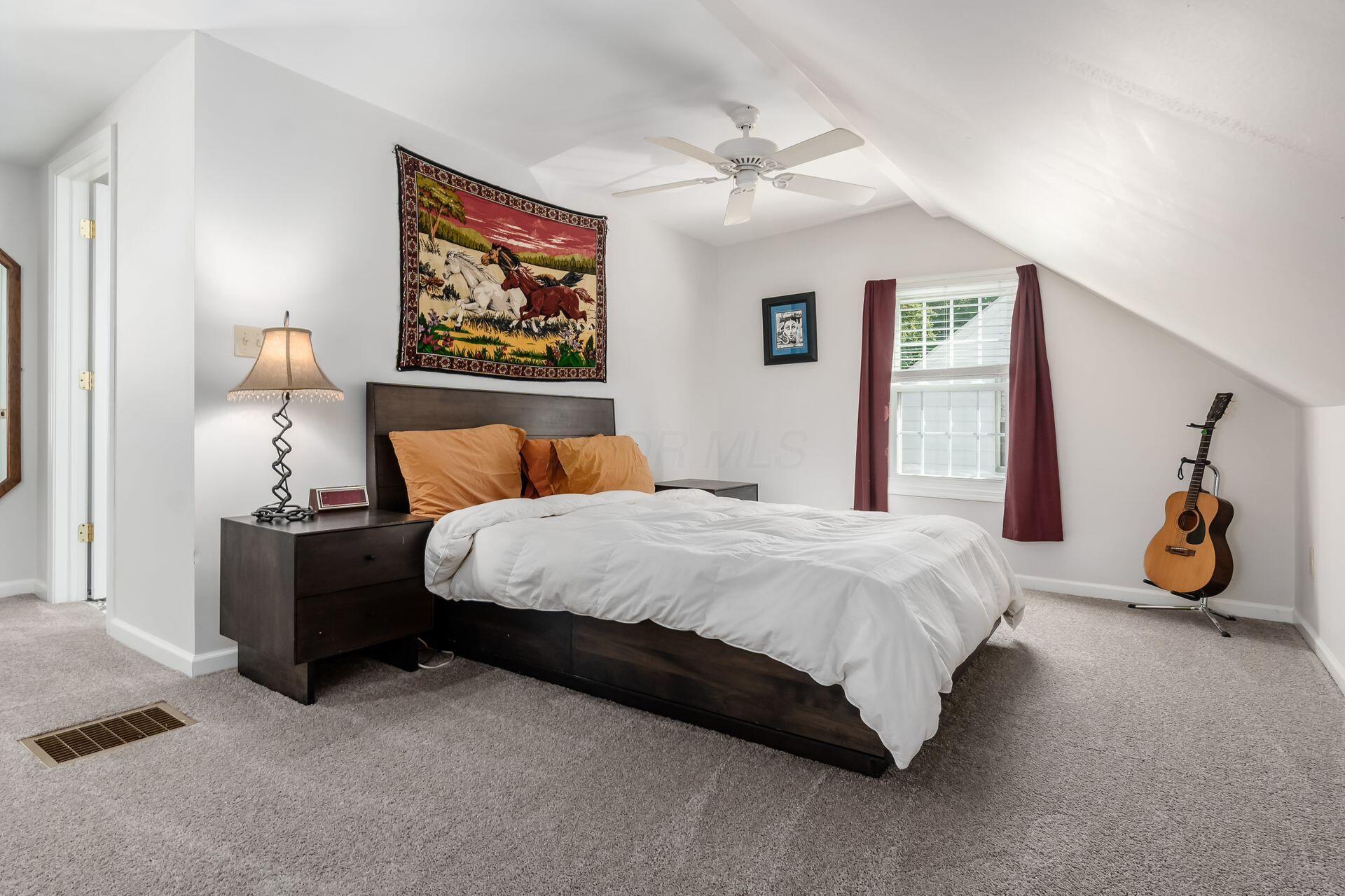 256 East Beaumont Road Columbus, OH 43214 - Photo 21 of 37 Primary Suite