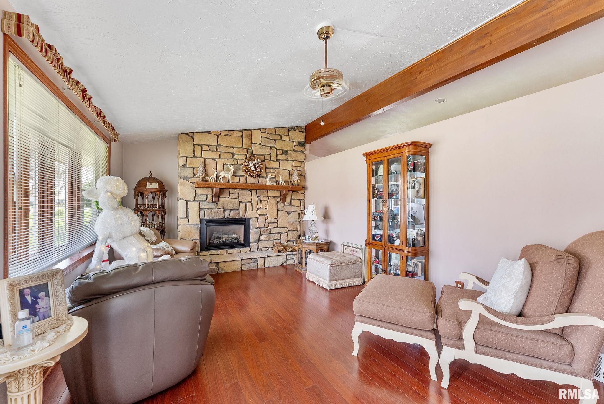 3802 Friendship Farm Road Coal Valley, IL 61240 - Photo 3 of 18 Gallery Image 3