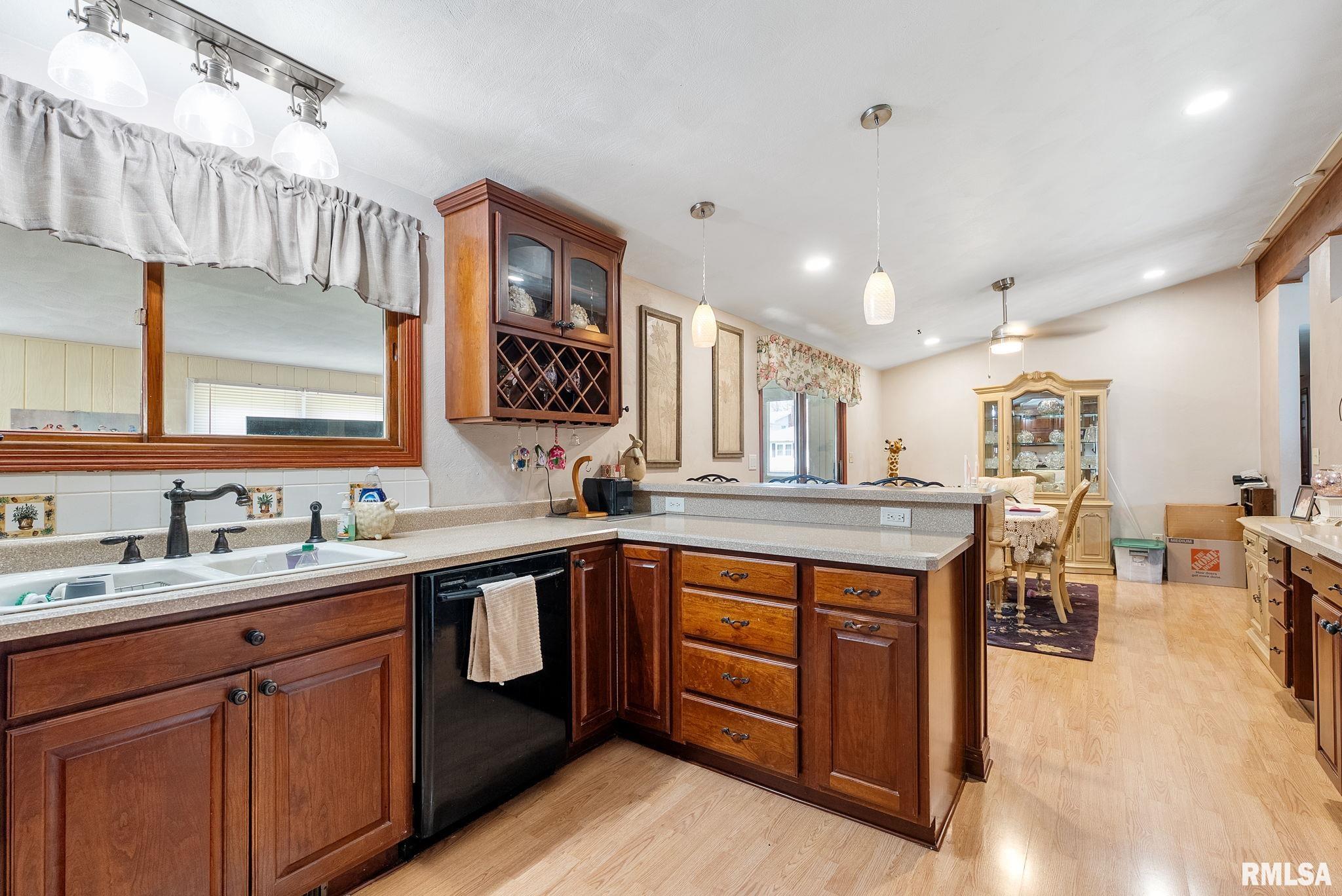 3802 Friendship Farm Road Coal Valley, IL 61240 - Photo 8 of 18 Gallery Image 8