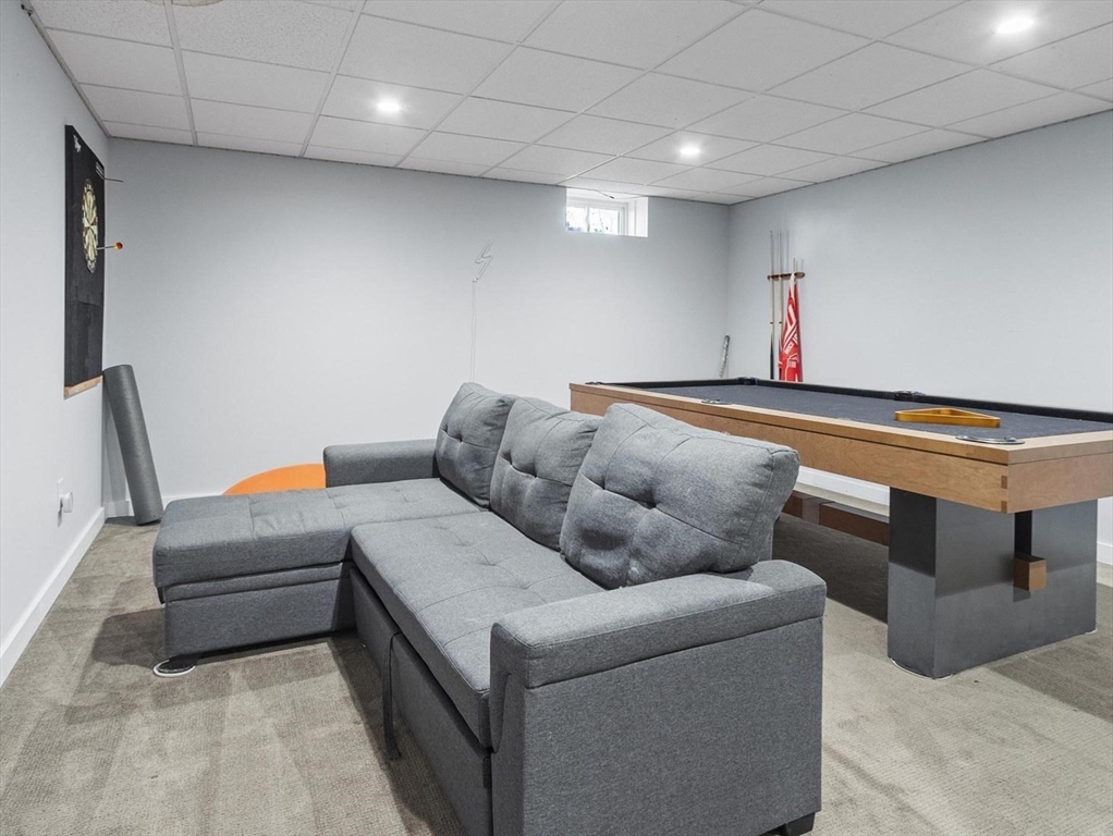 60 Redstone Hill Road Sterling, MA 01564 - Photo 36 of 41