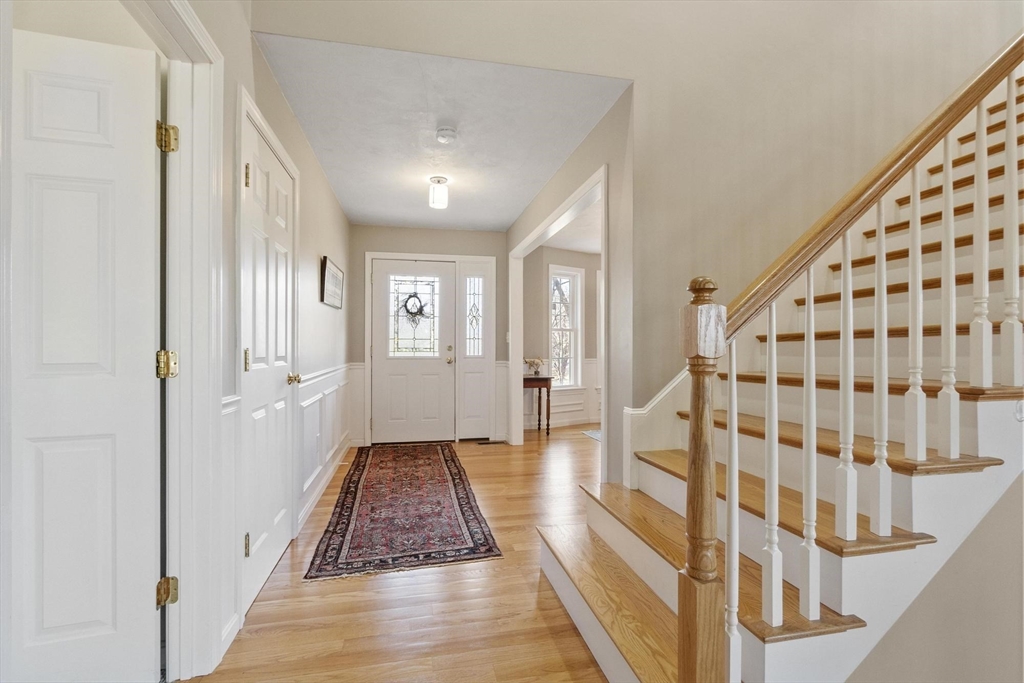 60 Redstone Hill Road Sterling, MA 01564 - Photo 8 of 41