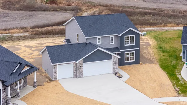 $389,900 | 5598 Broad Fields Cove, Fort Wayne, IN 46818