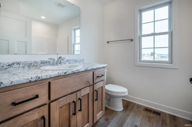 $389,900 | 5598 Broad Fields Cove, Fort Wayne, IN 46818