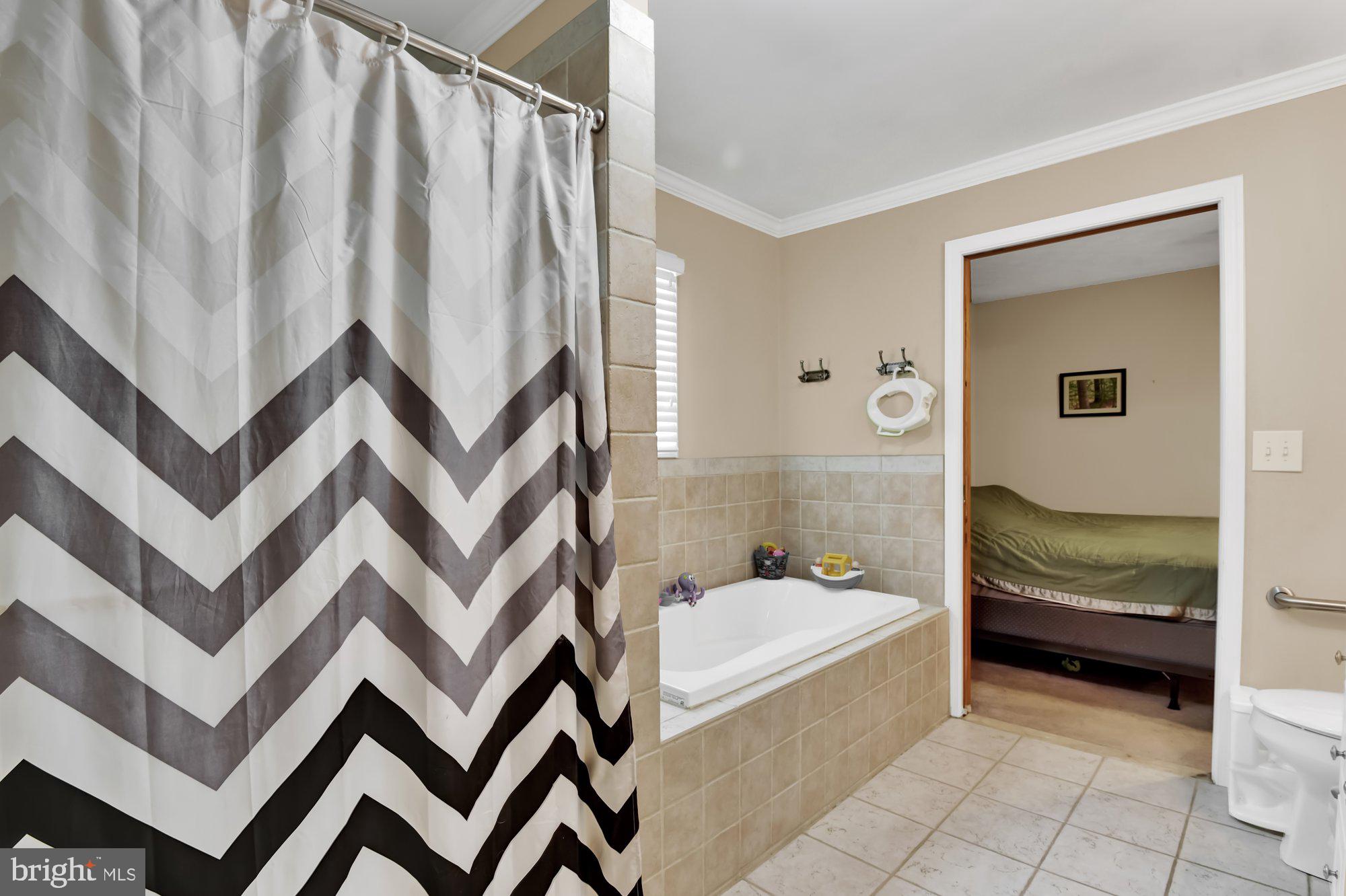 707 George Avenue Baltimore, MD 21221 - Photo 12 of 27 Gallery Image 12