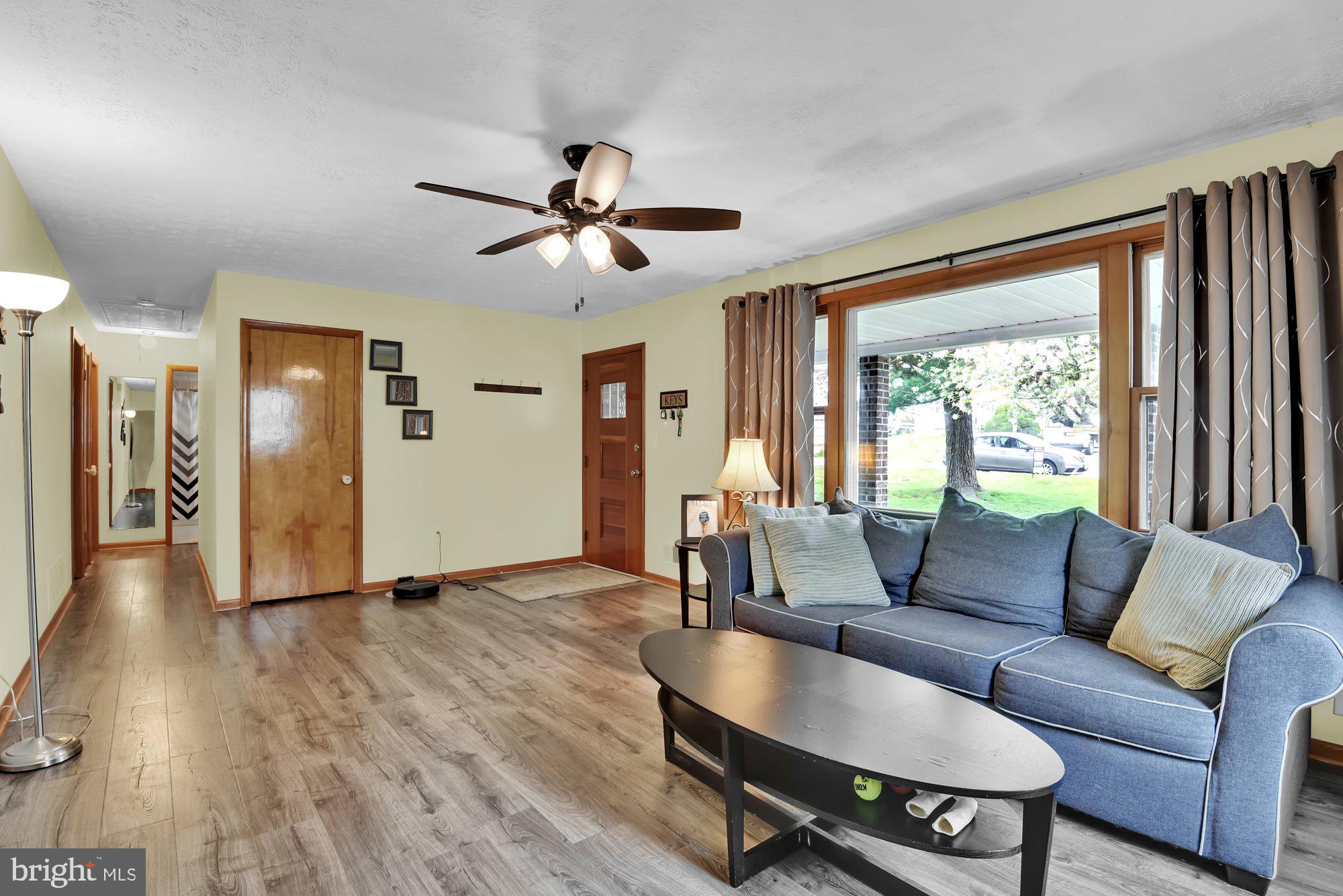 707 George Avenue Baltimore, MD 21221 - Photo 4 of 27 Gallery Image 4