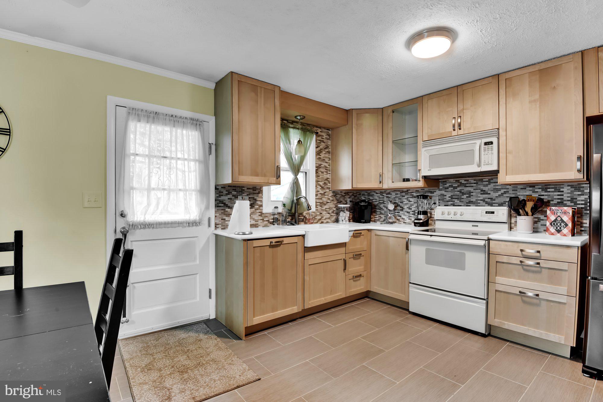 707 George Avenue Baltimore, MD 21221 - Photo 6 of 27 Gallery Image 6