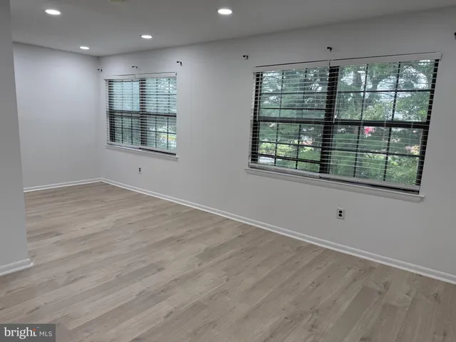 $2,300 | 438 B Willow Turn, Mount Laurel, NJ 08054