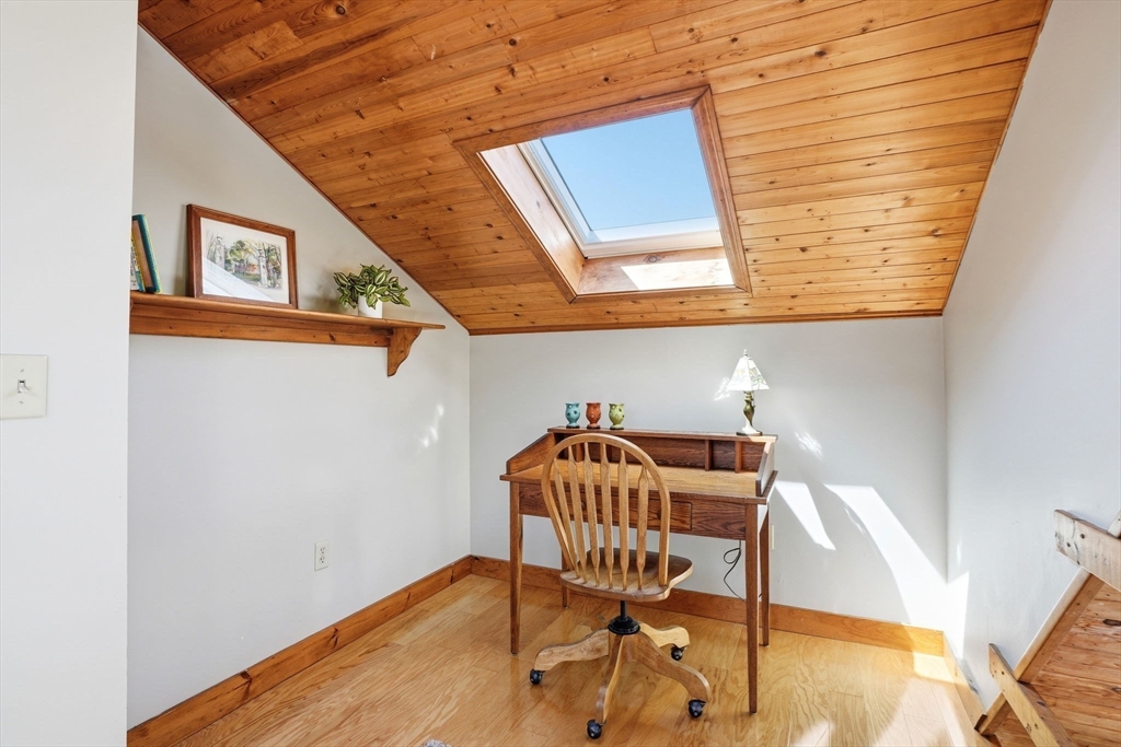 91 Phillips Road Pembroke, MA 02359 - Photo 30 of 42 Gallery Image 30