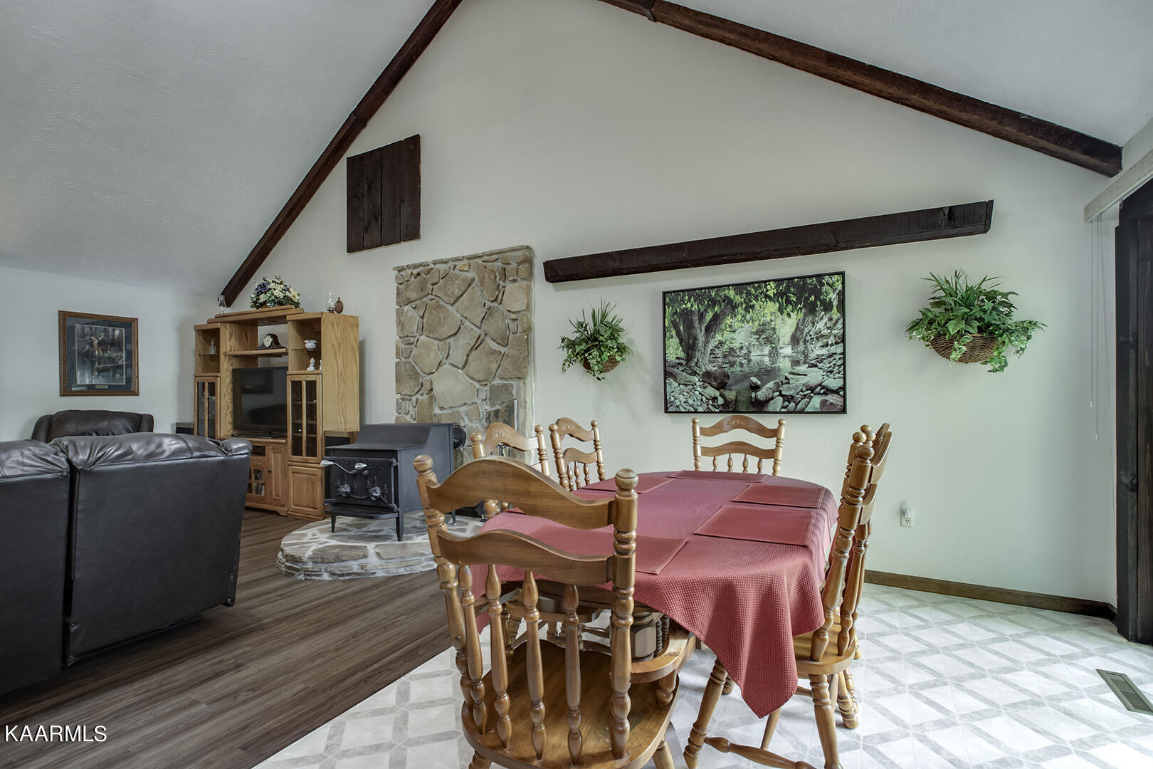 237 Grant Farm Road Kingston, TN 37763 - Photo 20 of 35 20_GrantFarmRoad_237_Breakfast04