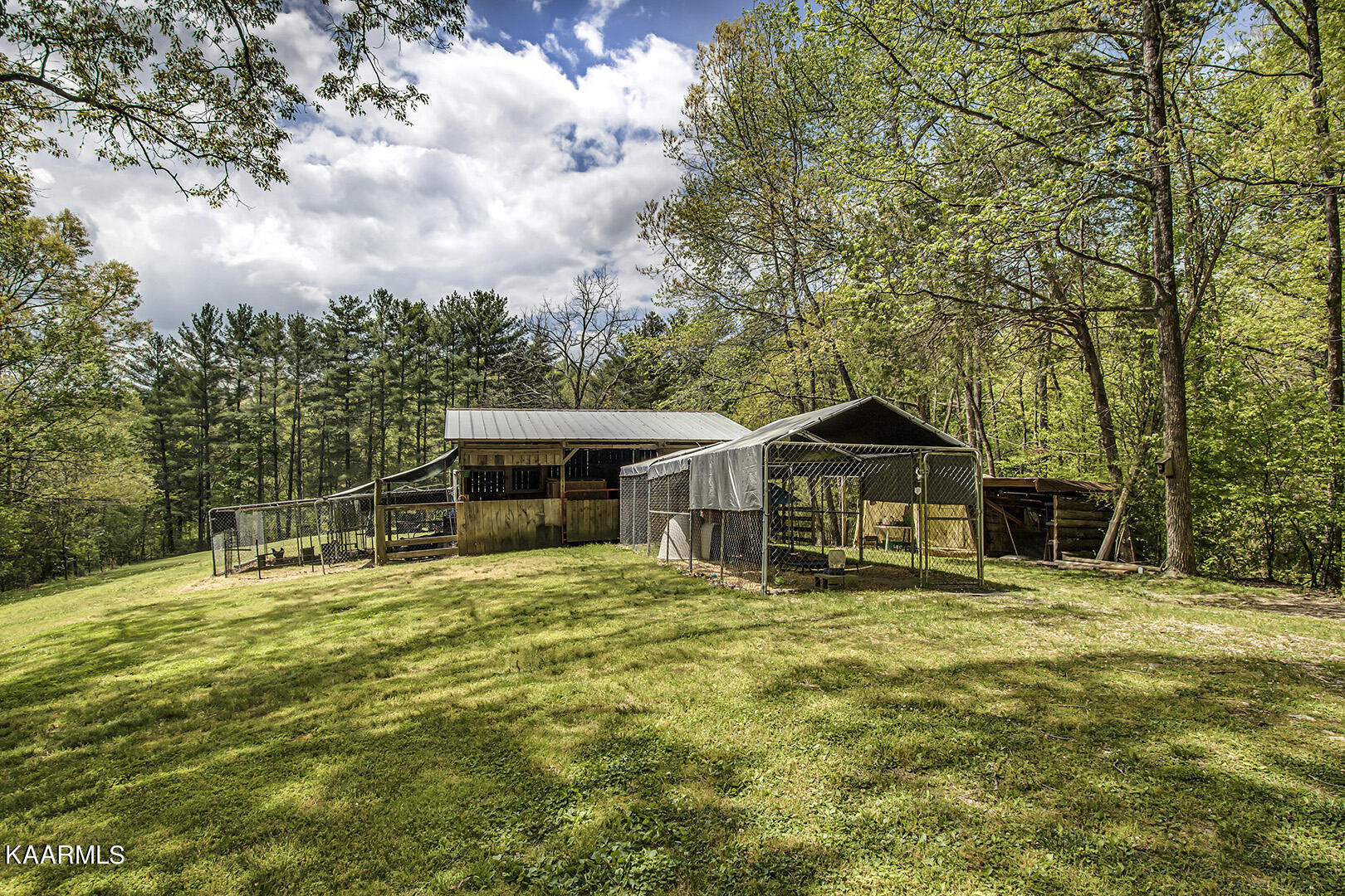 237 Grant Farm Road Kingston, TN 37763 - Photo 34 of 35 34_GrantFarmRoad_237_Outbuildings