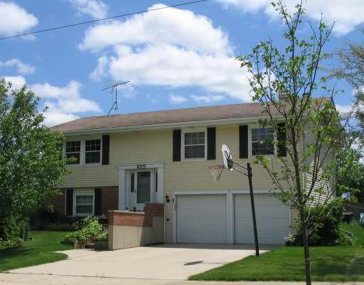 1005 Hassell Road Hoffman Estates, IL 60169 - Photo 1 of 1 Gallery Image 1