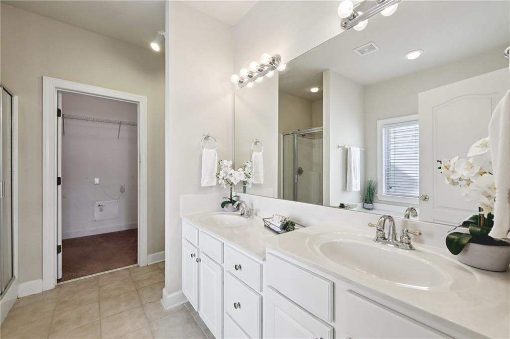 3210 The Commons Drive Cumming, GA 30041 - Photo 13 of 33