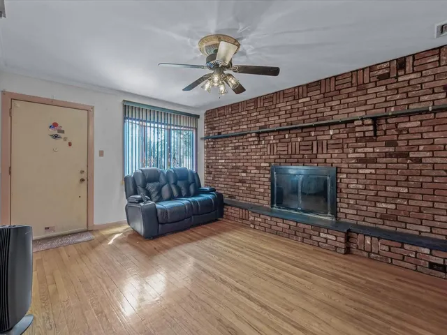 $1,250,000 | 82-44 263rd Street | Floral Park