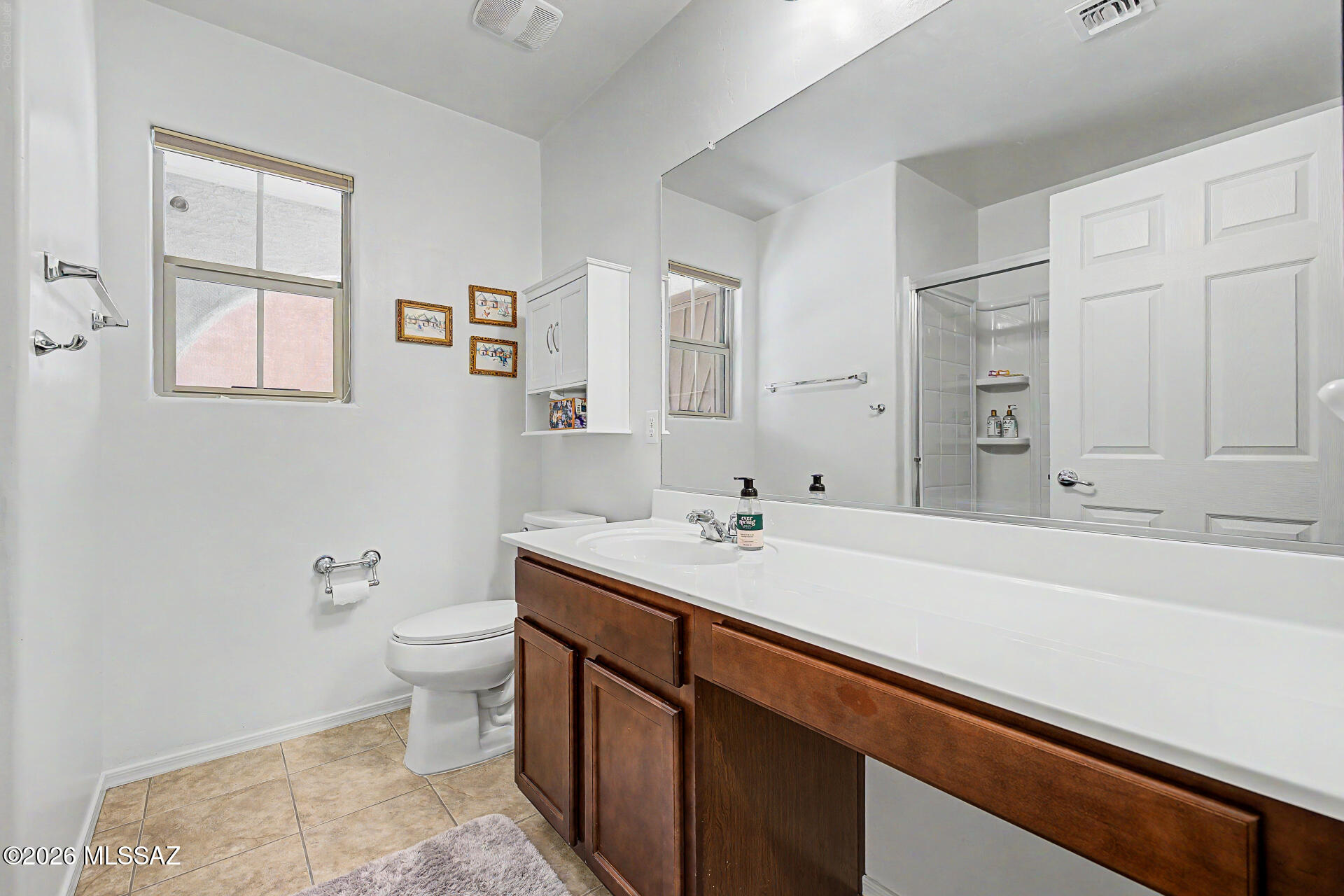 3898 South Corte Rana Rica Tucson, AZ 85730 - Photo 11 of 17 Guest Bath