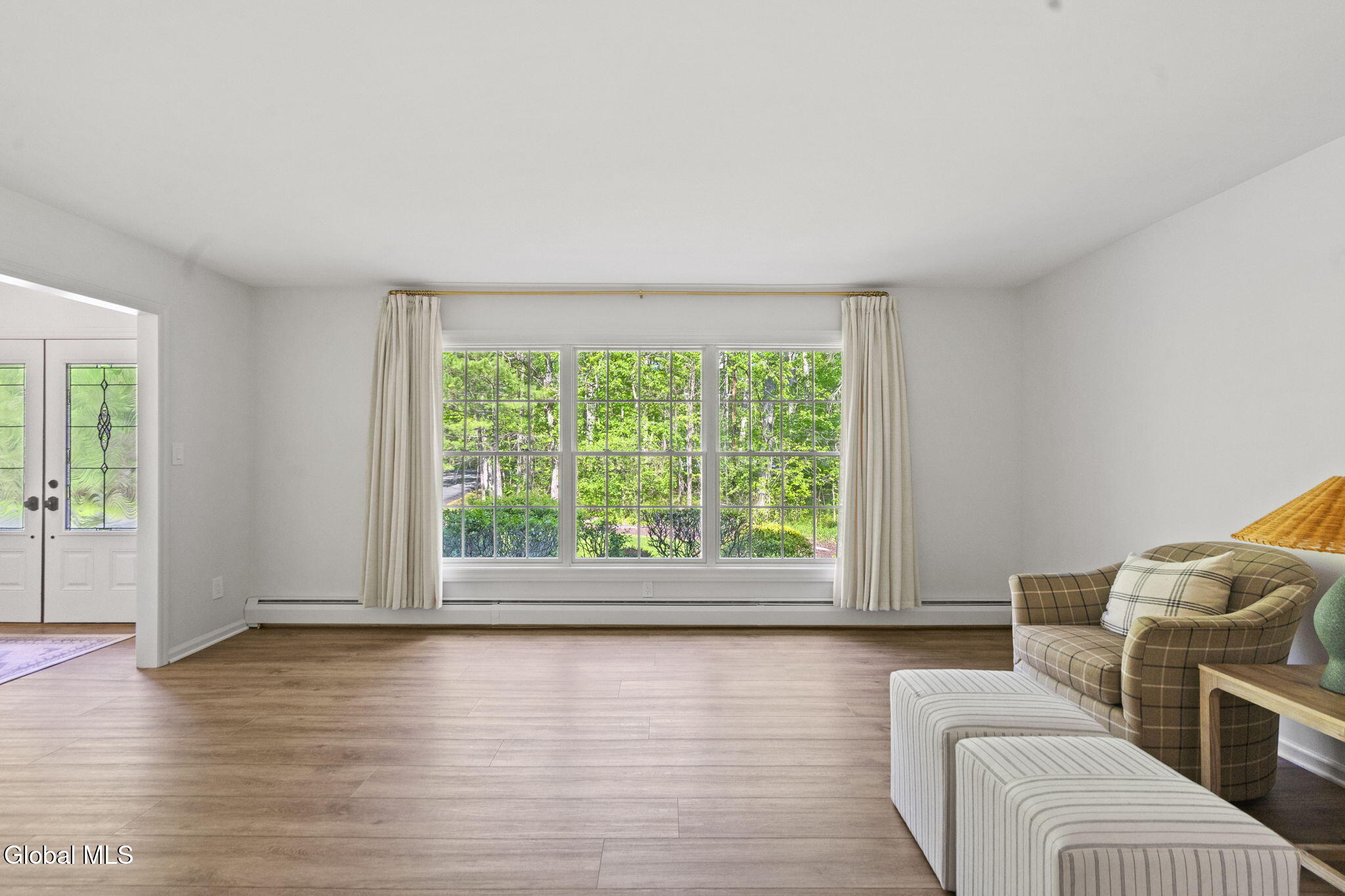 207 Swift Road Voorheesville, NY 12186 - Photo 6 of 34 Living room View