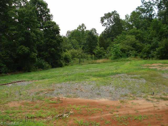 138 West Grove Road Lexington, NC 27295 - Photo 2 of 7 Other. Private backyard