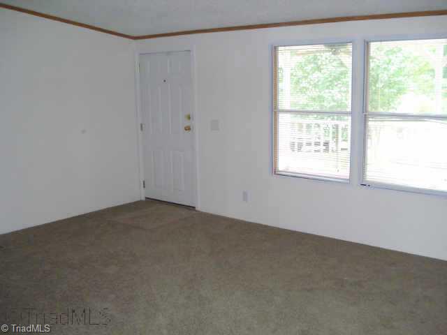 138 West Grove Road Lexington, NC 27295 - Photo 4 of 7 Other. Living Room