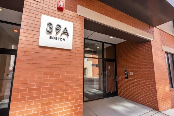 $949,000 | 39 A Street, Unit 16, Boston, MA 02127