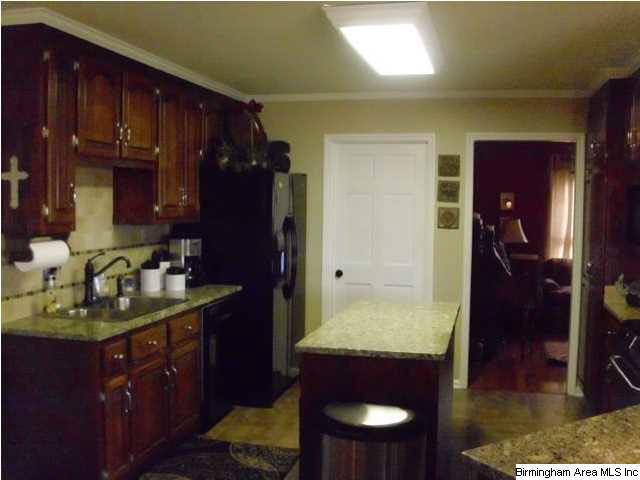 109 Friendship Circle Clanton, AL 35045 - Photo 4 of 25