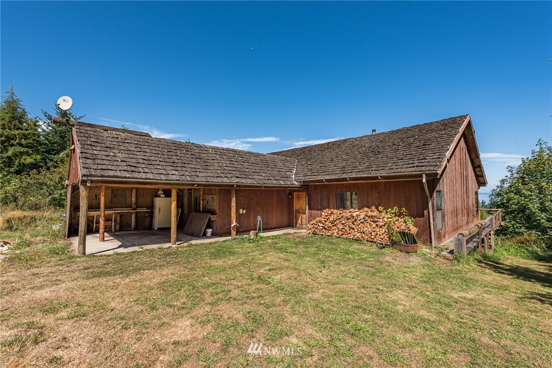 356 Lawrence Road Port Angeles, WA 98363 - Photo 1 of 32 Gallery Image 1