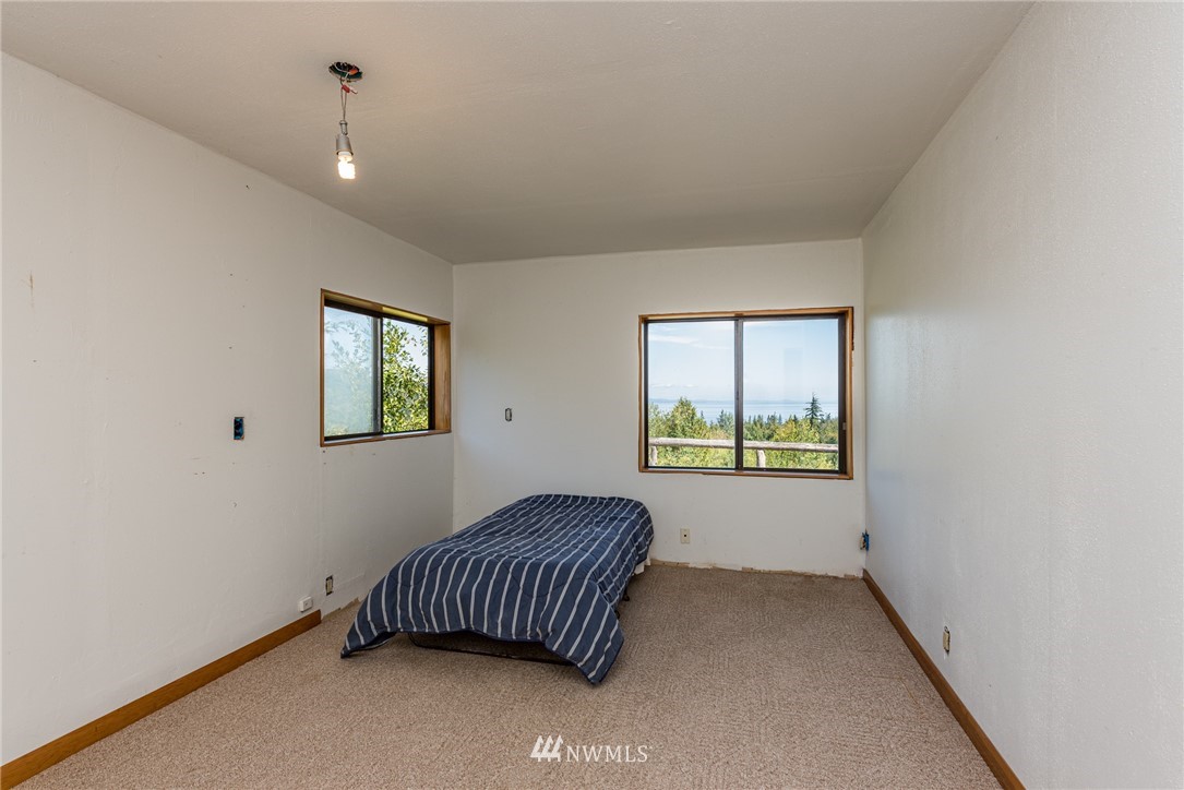356 Lawrence Road Port Angeles, WA 98363 - Photo 14 of 32 Gallery Image 14