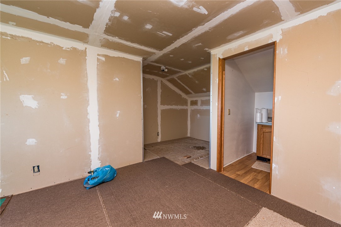 356 Lawrence Road Port Angeles, WA 98363 - Photo 19 of 32 Gallery Image 19