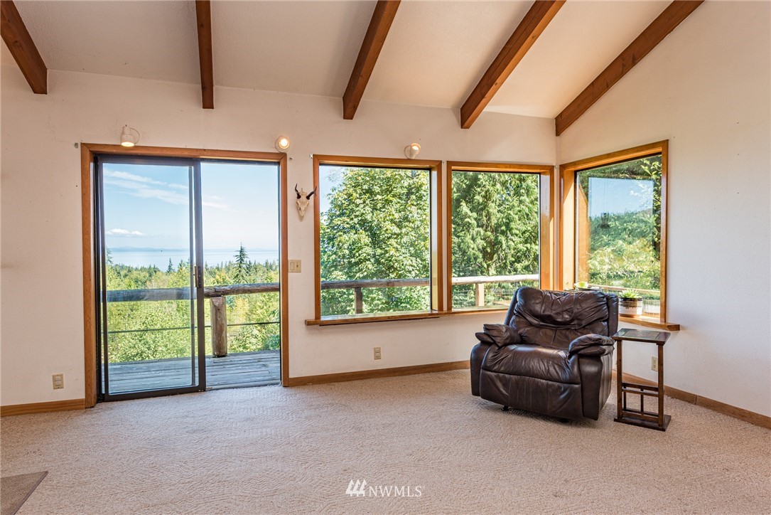 356 Lawrence Road Port Angeles, WA 98363 - Photo 4 of 32 Gallery Image 4