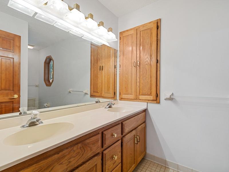 7982 Island Road Eden Prairie, MN 55347 - Photo 17 of 34