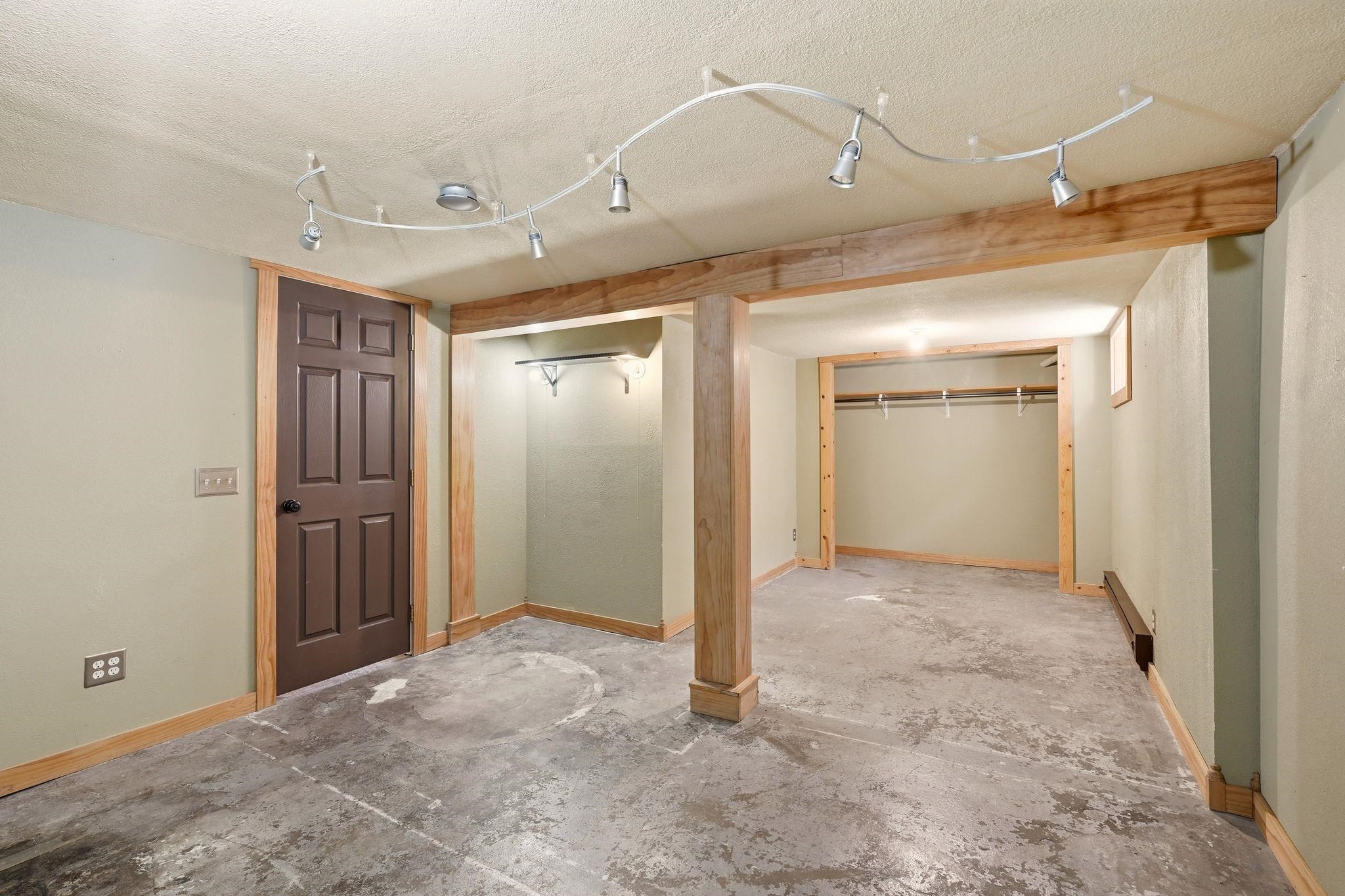 3818 North E Street Spokane, WA 99205 - Photo 21 of 31