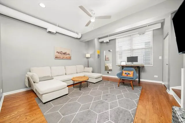 $3,495 | 2231 North Lister Avenue, Unit D, Chicago, IL 60614