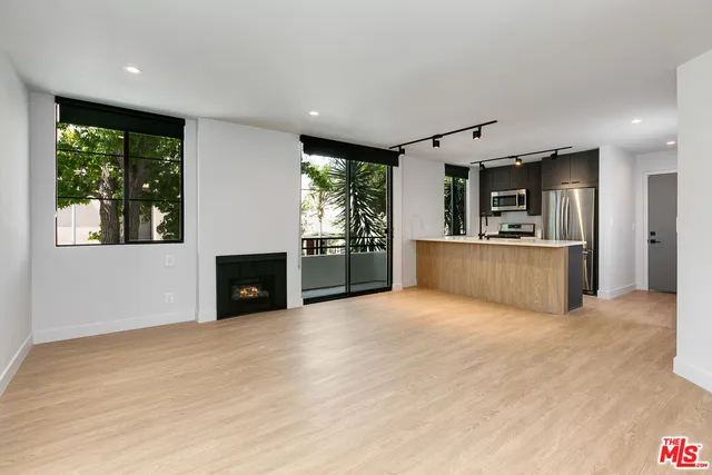 $4,195 | 3602 Dunn Drive, Unit 2, Los Angeles, CA 90034