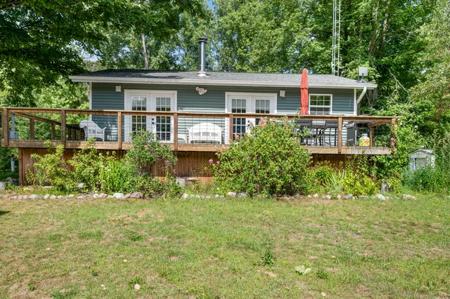 $205,000 | 8484 50th Avenue, Evart, MI 49631