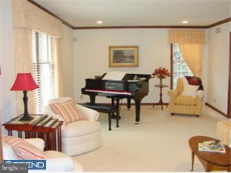 32 Fox Hollow Road Downingtown, PA 19335 - Photo 2 of 12 Gallery Image 2