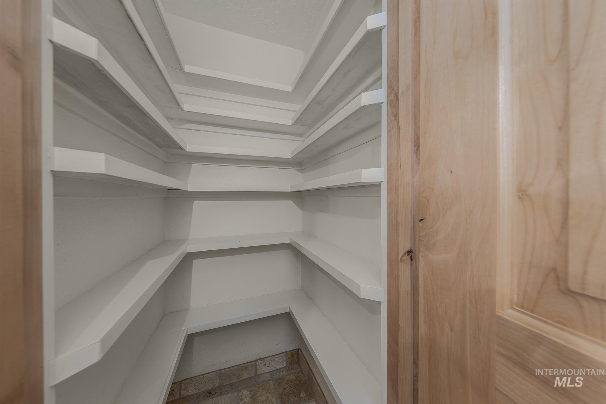 327 Macomb Road Weiser, ID 83672 - Photo 15 of 49 View of pantry
