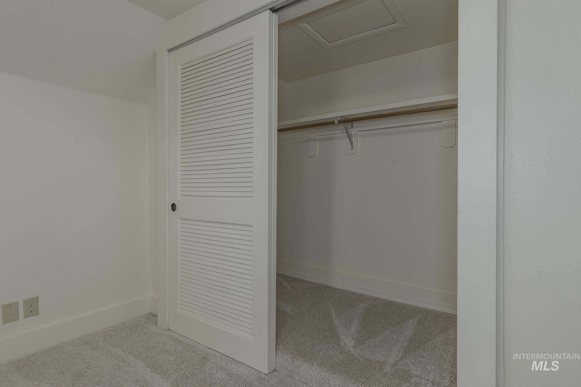 327 Macomb Road Weiser, ID 83672 - Photo 27 of 49 View of closet