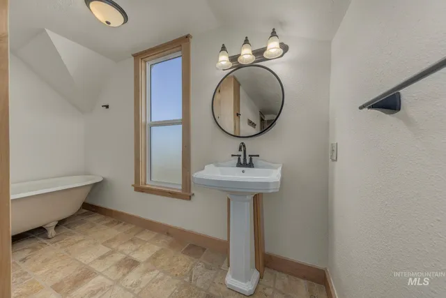 $499,000 | 327 Macomb Road, Weiser, ID 83672