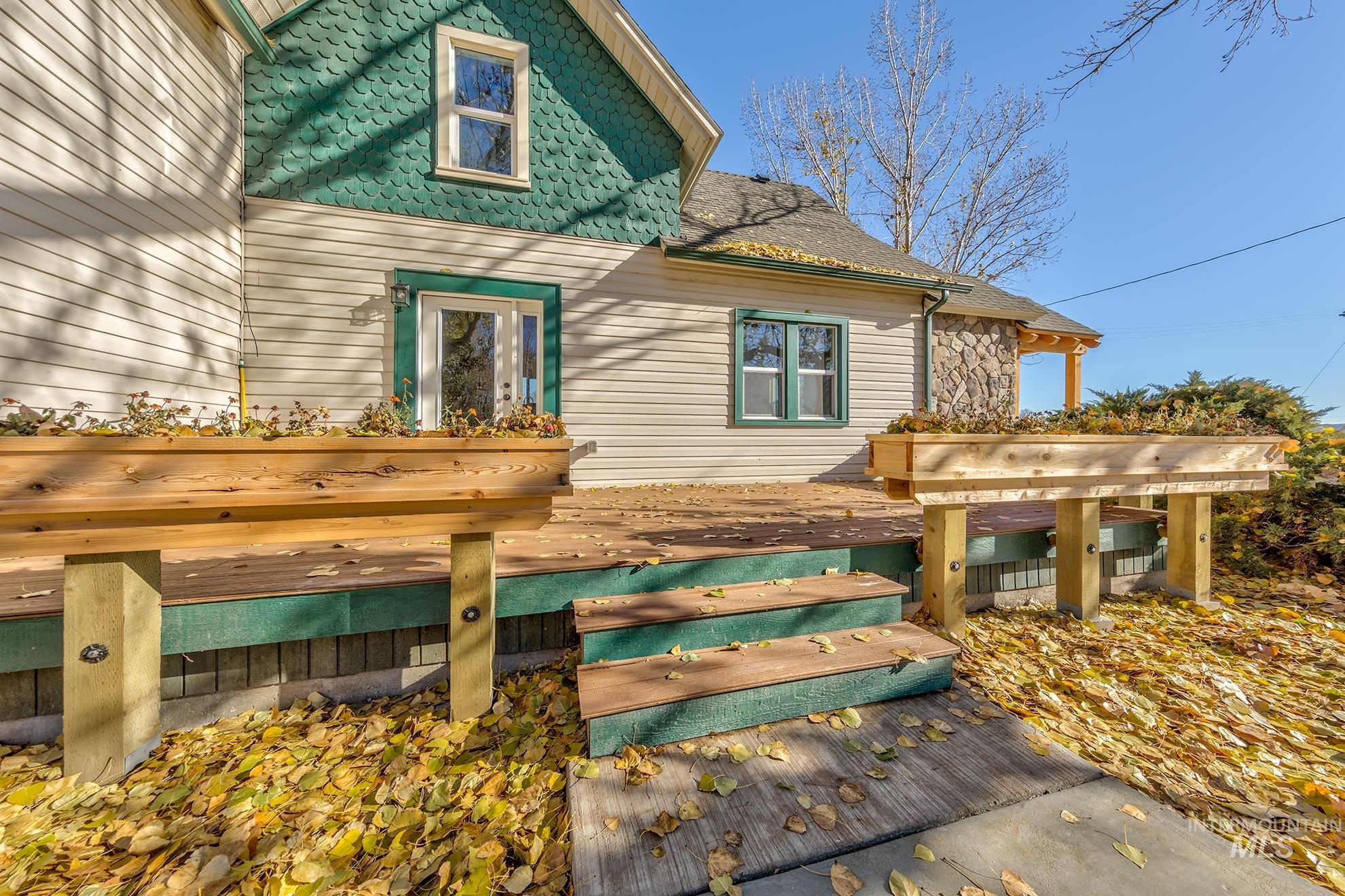 327 Macomb Road Weiser, ID 83672 - Photo 36 of 49 Exterior space featuring a wooden deck