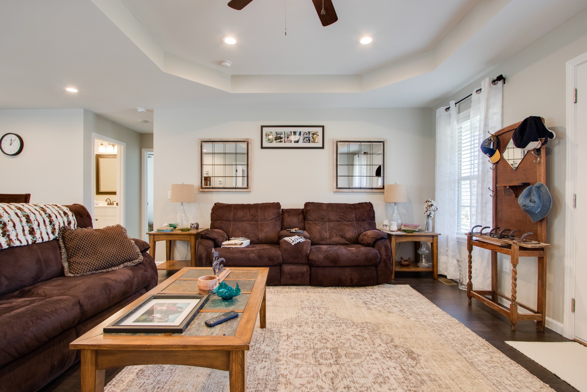 20 Young Road Buffalo Valley, TN 38548 - Photo 7 of 28 a living room with furniture and a flat screen tv