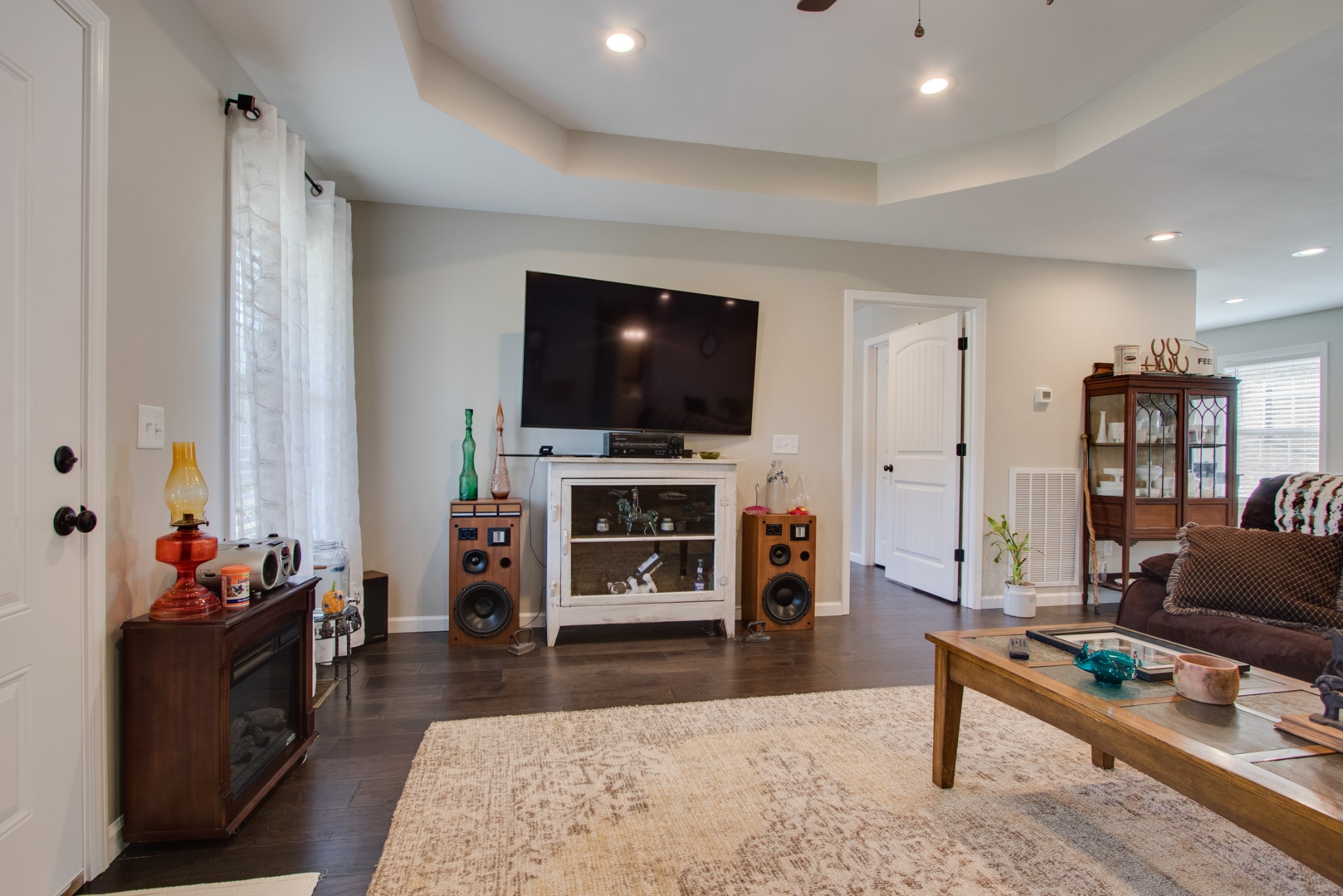 20 Young Road Buffalo Valley, TN 38548 - Photo 9 of 28 a living room with furniture and a flat screen tv